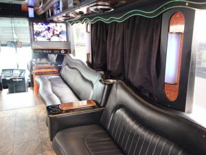 the-ultimate-party-bus-photo-gallery-01